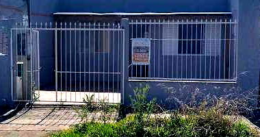 Casa com 1 quarto, 1 banheiro e 37m² construída, ocupada