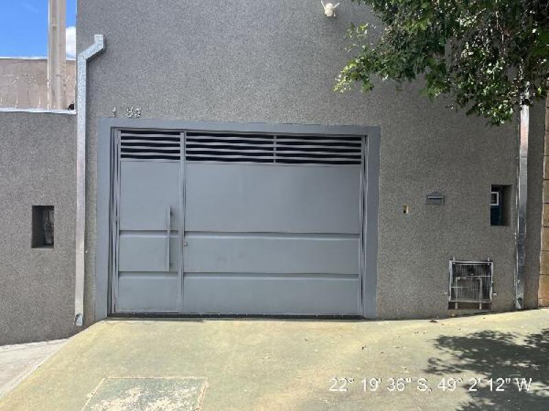 Prédio com 2 quartos e 2 banheiros, 109,22 m²