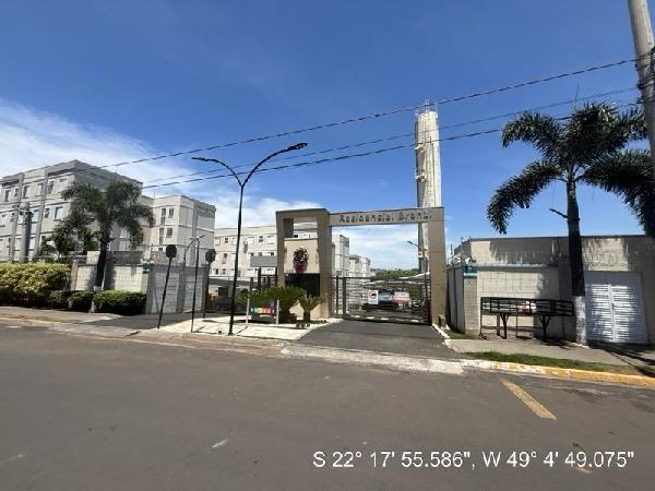 Apartamento com 2 Quartos e 1 Vaga em Bauru