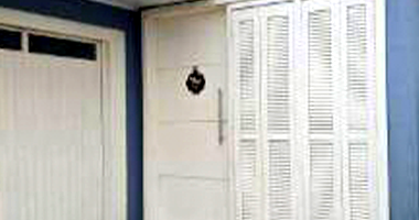 Casa ocupada com 100 m² de área construída