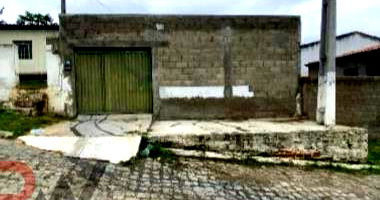 Casa em Flores/PE com 3 quartos e 1 vaga