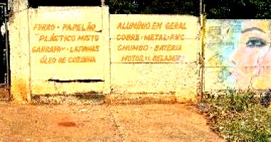 Terreno amplo com 504m², sem benfeitorias, ideal para investimento