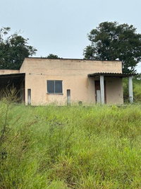 Casa com 3 quartos, 1 banheiro e 76,99 m² de área privativa