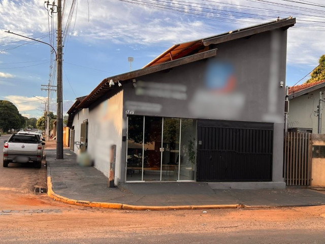 Casa com terreno de 75m² em Paranaíba/MS - Oportunidade única!