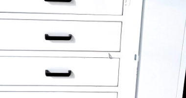 Lote 018 - Mesas e Armários Diversos para Escritório