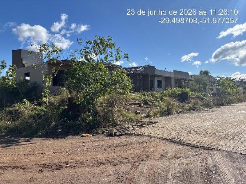 Casa com 2 Quartos e Vaga em Cruzeiro do Sul