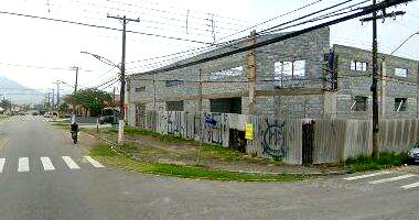 Metade ideal do terreno de 274,20m² em Jardim Márcia
