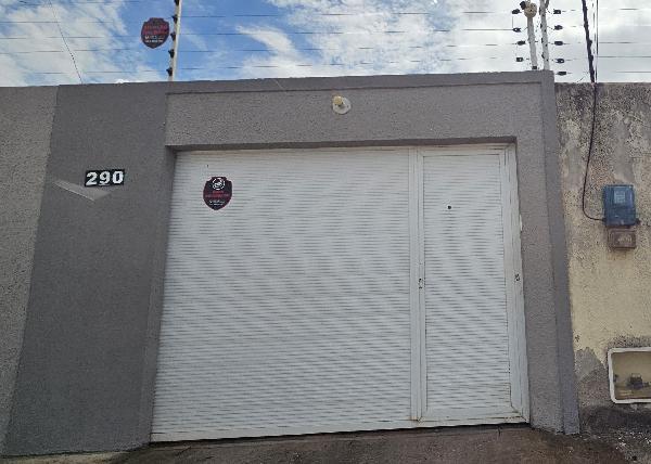 Casa com 2 quartos em Itaitinga/CE
