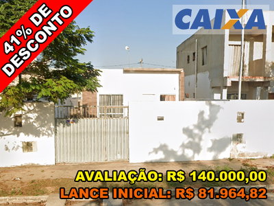 Casa com 2 Quartos e 44m² em Campos dos Goytacazes