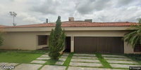 Casa térrea com 3 quartos e 180m² construída, terreno 300m²