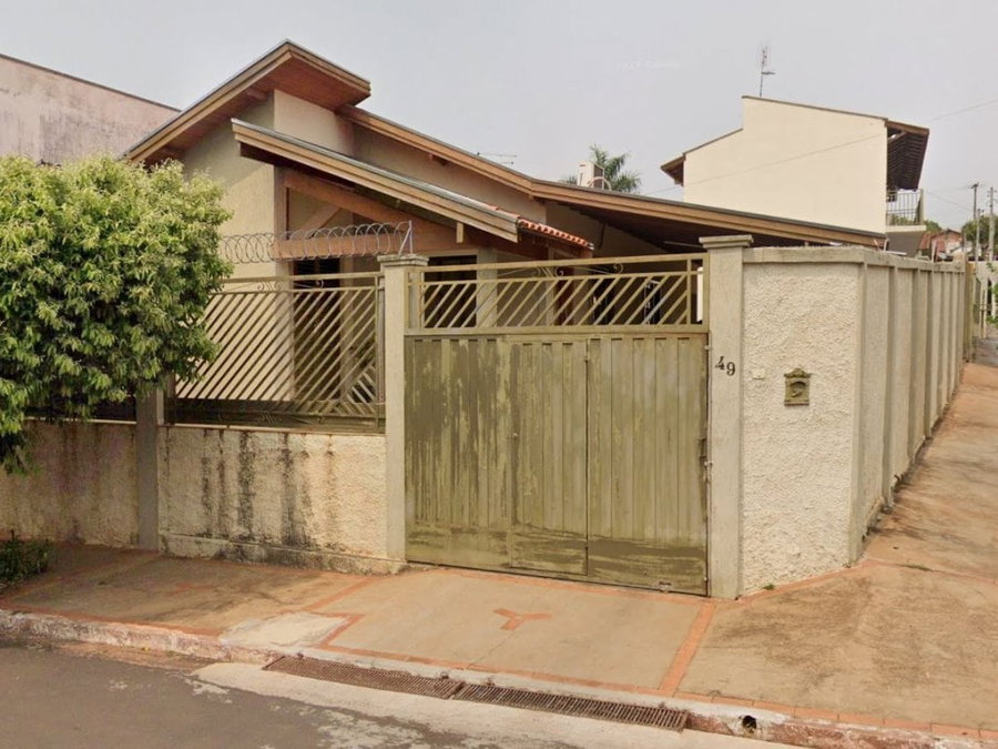 Casa com 3 Quartos em Santa Cruz do Rio Pardo