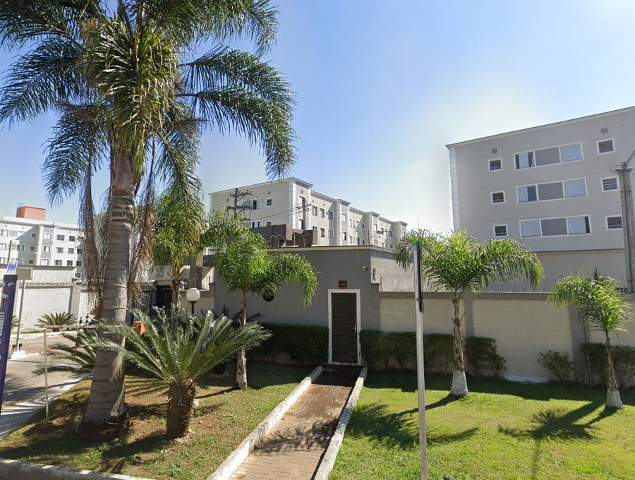 Apartamento 2º Pavimento com vaga de garagem, 44.75m², Ocupado