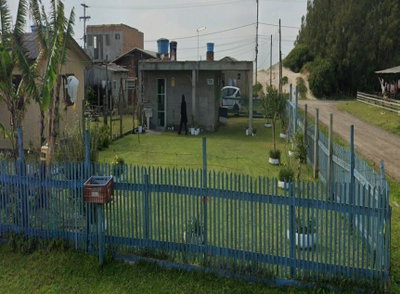 Terreno de 300m² em esquina na Praia Capão Novo