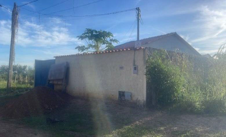 Casa com 69,36 m², 1 banheiro, 2 quartos, ocupada