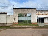 Casa ocupada com 269,93 m² e 1 vaga