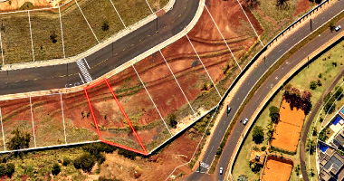 Terreno Urbano em Uberlândia/MG com 851,12m²