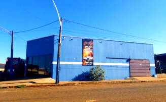 Terreno com Edificação Comercial em Montes Claros de Goiás