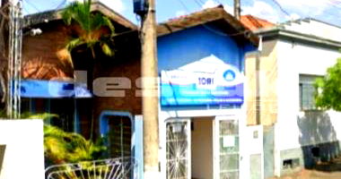 Casa no Centro de Itapira/SP com 2 pavimentos e edícula