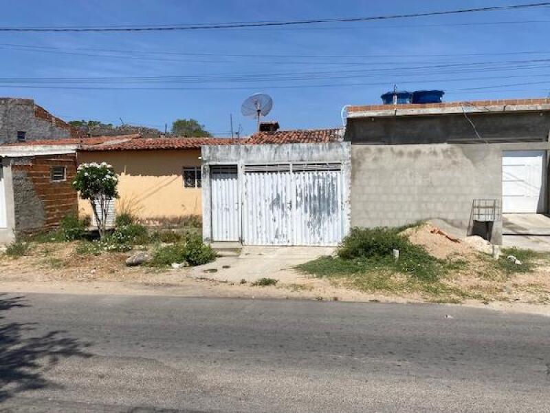Casa com 2 Quartos e 72m² em Alagoinha/PE