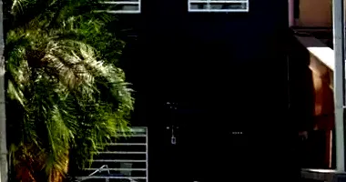 Nua propriedade de prédio comercial com terreno de 92m², imóvel ocupado