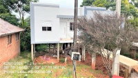 Casa com 48m² privativos e terreno de 180m², desocupada