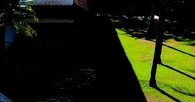 Hotel com 36 apartamentos, lazer completo e piscina natural