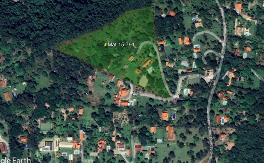 Casa com 33.200m² de área total em condomínio fechado