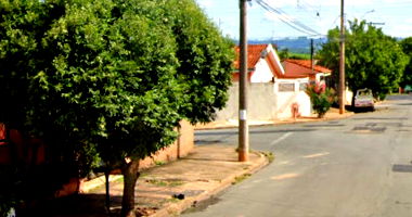 Prédio residencial de 125,08m² em terreno de 300m²