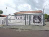 Casa 3 quartos, 3 banheiros, 176 m², ocupada