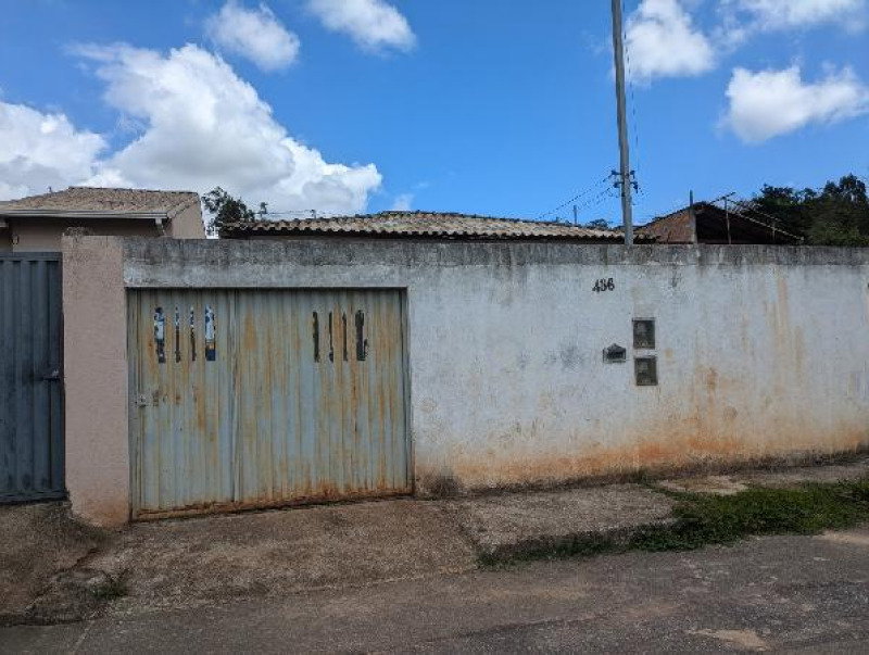 Casa em São Joaquim de Bicas/MG com 2 quartos