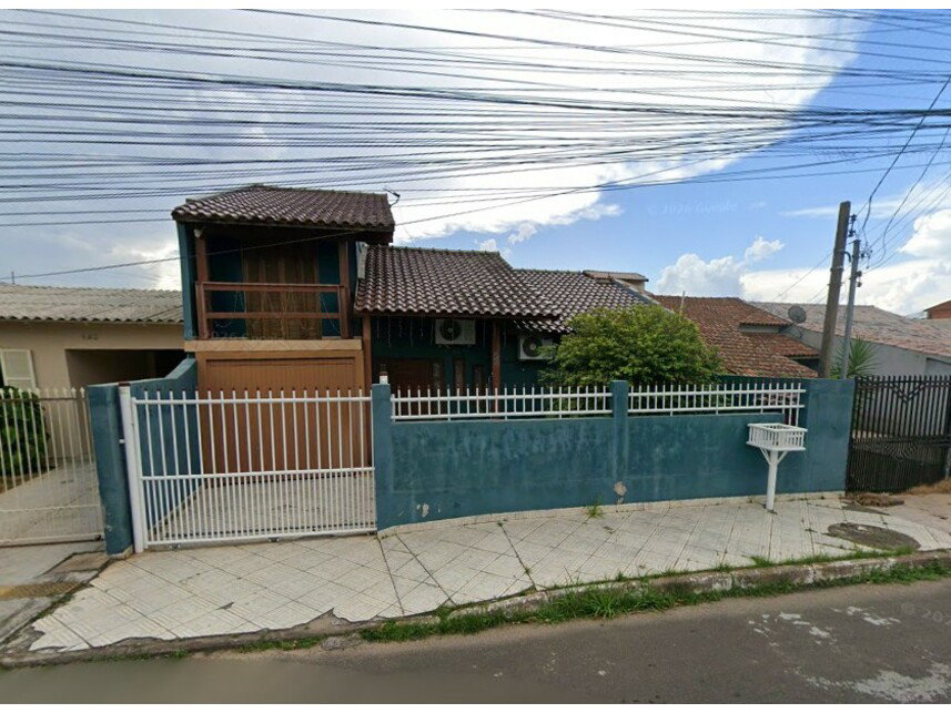 Casa ocupada com 117,90 m² construídos