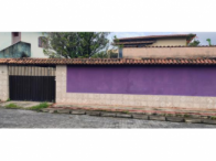 Sobrado com 2 pavimentos e garagem para 3 veículos