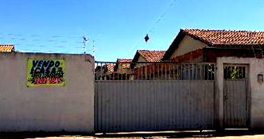 Casa em Águas Lindas de Goiás com 2 quartos