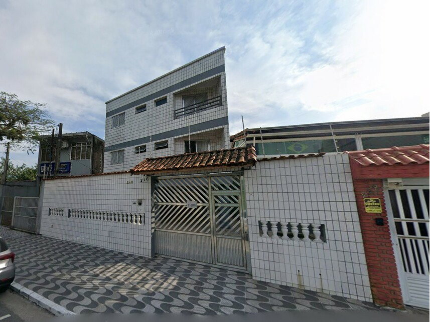 Apartamento com 1 Banheiro em Praia Grande/SP