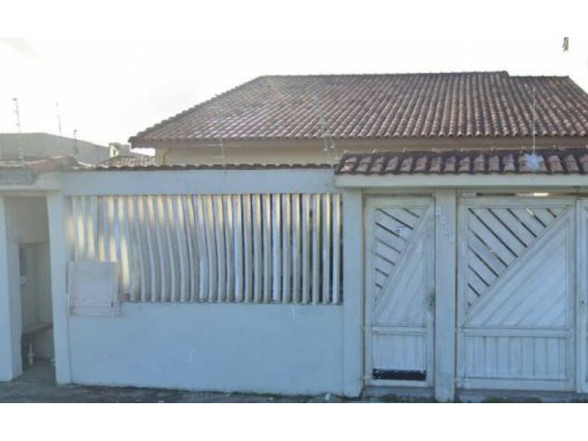 Casa com 3 quartos, 2 banheiros e 155,40m² de área construída