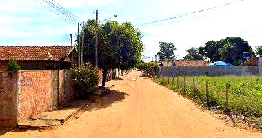 Terreno com Construção em Três Lagoas - Oportunidade Única!