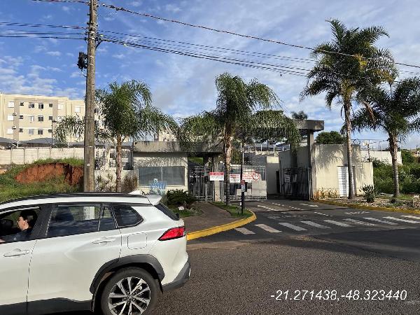 Apartamento 2 Quartos com Vaga em Jaboticabal - Leilão Caixa