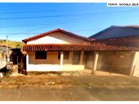Casa de Morada com 3 Quartos e 1 Banheiro, 107m² Construída
