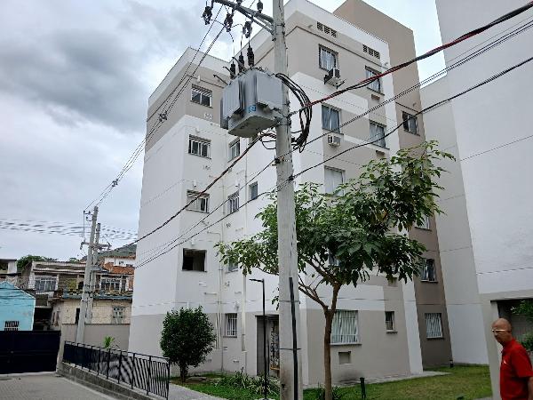 Apartamento 44m² com 2 quartos, área de serviço e sala
