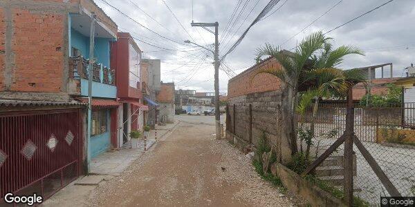 Terreno com 300m² e benfeitorias comerciais, desocupado