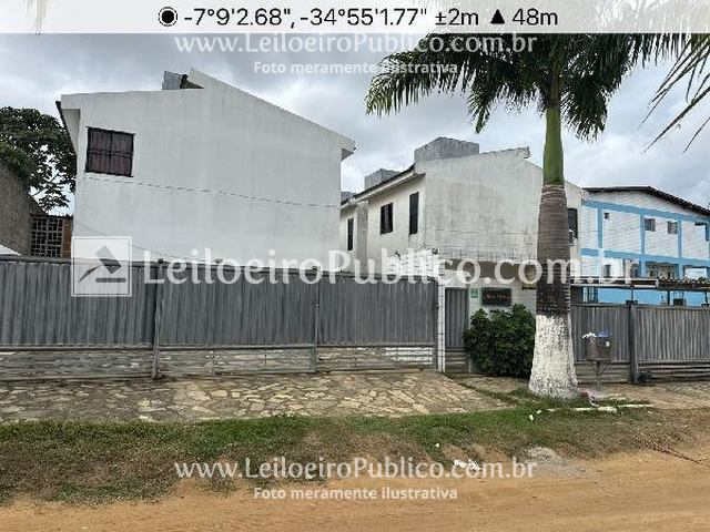 Casa com 2 quartos, 2 banheiros, 1 vaga e 58,96m² construída