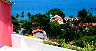 Prédio com 555,16 m² em Ilhabela/SP