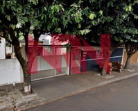 Casa com 2 quartos, 1 suíte, 1 banheiro e garagem em Santa Fé do Sul