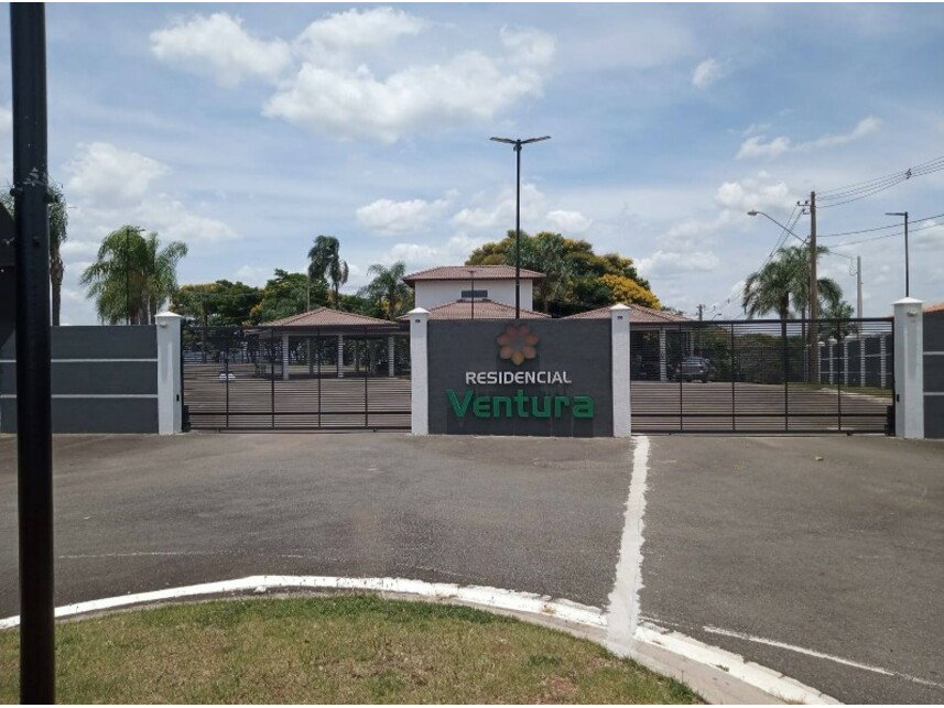 Terreno de 1.104,23m² em condomínio residencial
