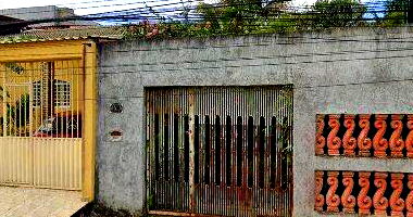 Casa com 3 quartos, 2 banheiros, 103.65m² construída, desocupada