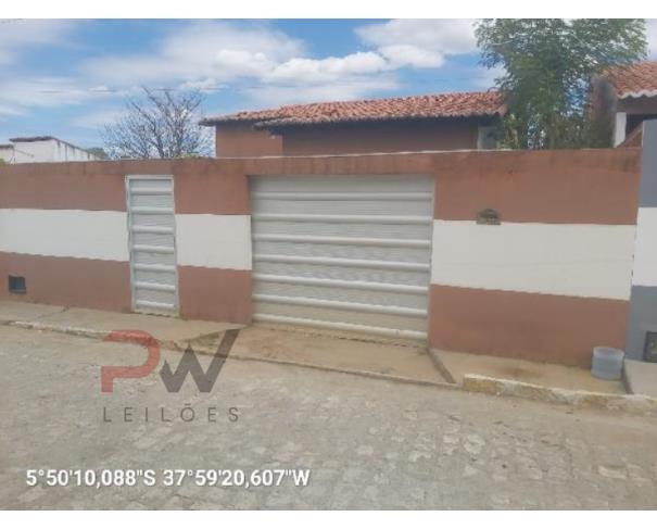 Casa em Itaú/RN - 3 Quartos, 2 Banheiros, 1 Vaga