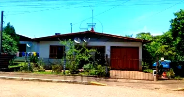 Área com Prédio Residencial em Teutônia/RS