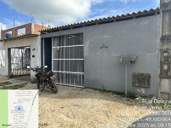 Casa 2 quartos com 73,52 m² área total, terreno 112,96 m²
