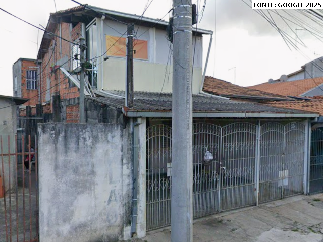 Terreno 140m² com 5 edificações e 194,40m² construídos - São José dos Campos/SP