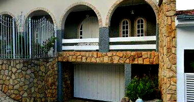 Casa 2 pavimentos com garagem e terreno de 250m², alto padrão